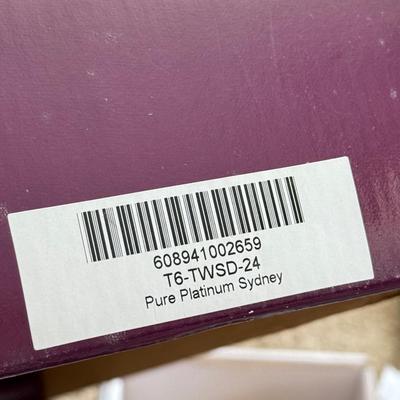 LOT 73L: Tonner Tyler Wentworth Collection "Pure Platinum Sydney" 16-inch Articulated Fashion Doll w/ Coat