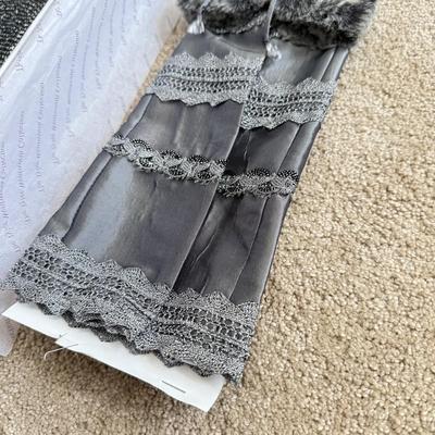 LOT 73L: Tonner Tyler Wentworth Collection "Pure Platinum Sydney" 16-inch Articulated Fashion Doll w/ Coat