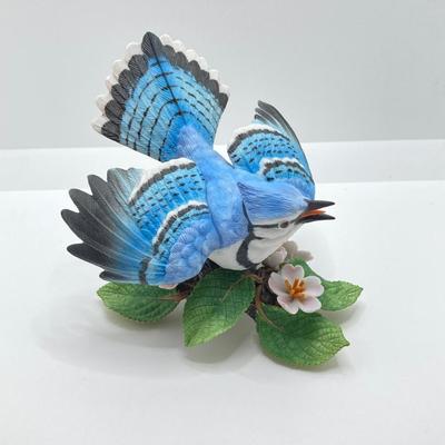 LOT 77K: Blue Grosbeak and Blue Jay Lenox Fine Porcelain Bird Figurines