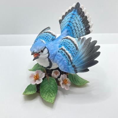 LOT 77K: Blue Grosbeak and Blue Jay Lenox Fine Porcelain Bird Figurines