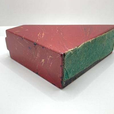 LOT 83K: Pair of Cherry Stone / Onyx Carved Book Ends