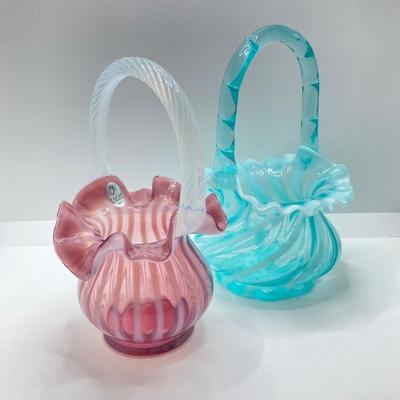 LOT 85K: Beautiful Pair of Fenton Art Glass Ruffled Top Baskets