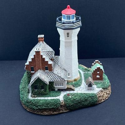 LOT 90K: Pair of Harbour Lights Lighthouses - Lady Lightkeepers Series Saugerties New York #171 and Society Exclusive Port Sanilac...