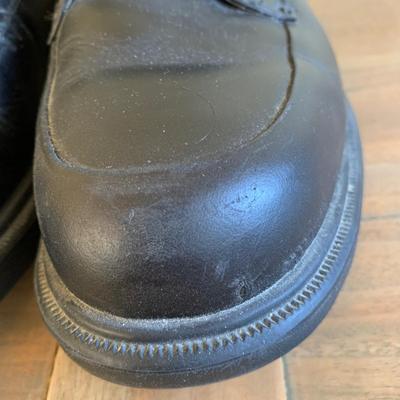 LOT 91 Z: Men's Timberland Leather Work Shoes & NIB Kamik Nationplus Work Boots