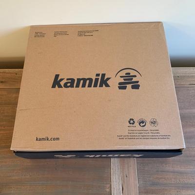 LOT 91 Z: Men's Timberland Leather Work Shoes & NIB Kamik Nationplus Work Boots