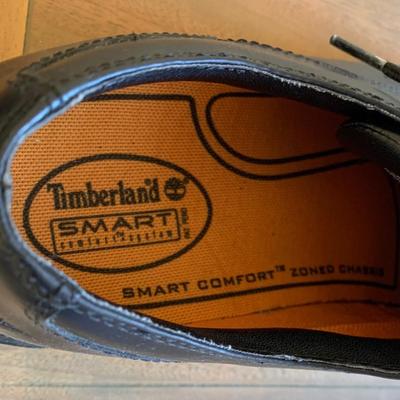 LOT 91 Z: Men's Timberland Leather Work Shoes & NIB Kamik Nationplus Work Boots