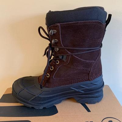 LOT 91 Z: Men's Timberland Leather Work Shoes & NIB Kamik Nationplus Work Boots