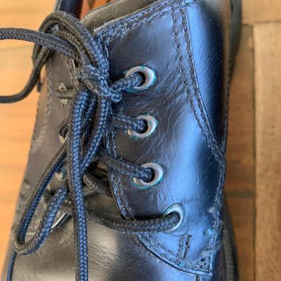 LOT 91 Z: Men's Timberland Leather Work Shoes & NIB Kamik Nationplus Work Boots