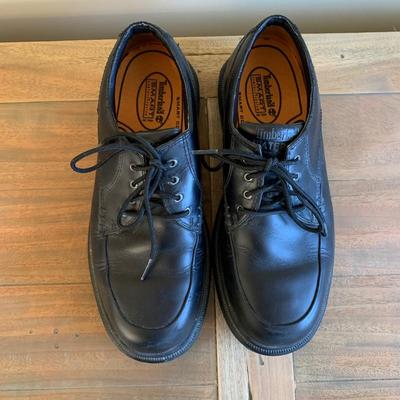 LOT 91 Z: Men's Timberland Leather Work Shoes & NIB Kamik Nationplus Work Boots