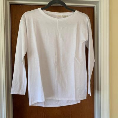 LOT 95 Z: Max Studio Clothing Collection; Cashmere & Modal Turtlenecks, Tank Tops, Long Sleeve Shirts, & Cardigan