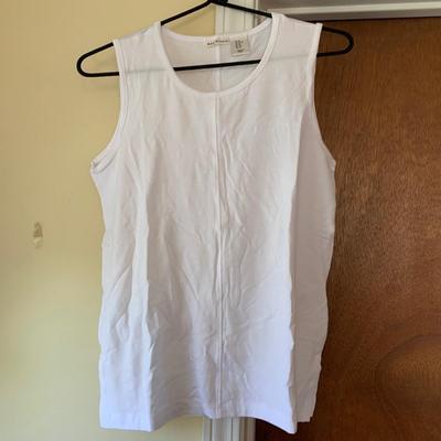 LOT 95 Z: Max Studio Clothing Collection; Cashmere & Modal Turtlenecks, Tank Tops, Long Sleeve Shirts, & Cardigan