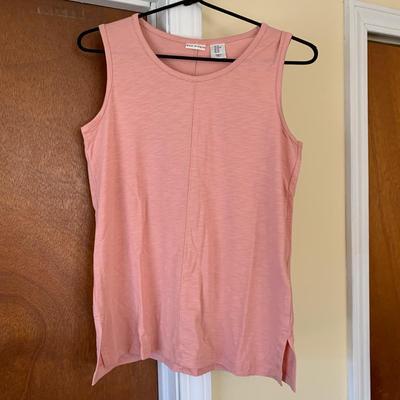 LOT 95 Z: Max Studio Clothing Collection; Cashmere & Modal Turtlenecks, Tank Tops, Long Sleeve Shirts, & Cardigan