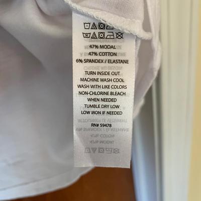 LOT 95 Z: Max Studio Clothing Collection; Cashmere & Modal Turtlenecks, Tank Tops, Long Sleeve Shirts, & Cardigan