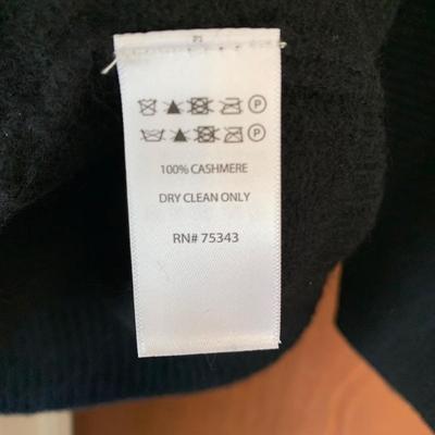 LOT 95 Z: Max Studio Clothing Collection; Cashmere & Modal Turtlenecks, Tank Tops, Long Sleeve Shirts, & Cardigan