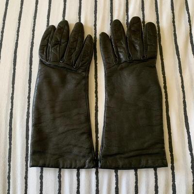 LOT 98 Z: Women's Leather Glove Collection; Lauren by Ralph Lauren, Fownes, & More
