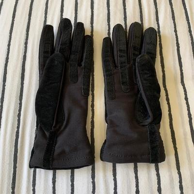 LOT 99 Z: Women's Glove Collection; Lauren by Ralph Lauren & Isotoner