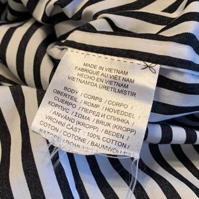 LOT 104 Z: Lauren by Ralph Lauren Clothing Collection