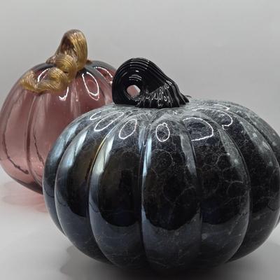 LOT 107K: Rose Colored Pumpkin & Dark Grey with White Veining Pumpkin