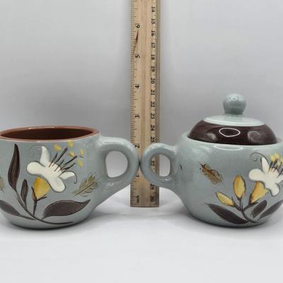 LOT 114K: Vintage Stangl Pottery Golden Harvest Lily Sugar Bowl and Mug