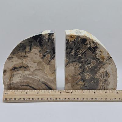 LOT 118K: Two Sets of Stone Bookends