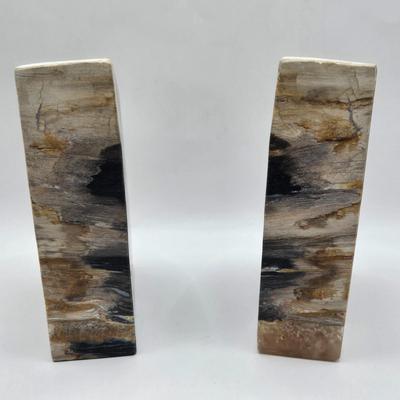 LOT 118K: Two Sets of Stone Bookends