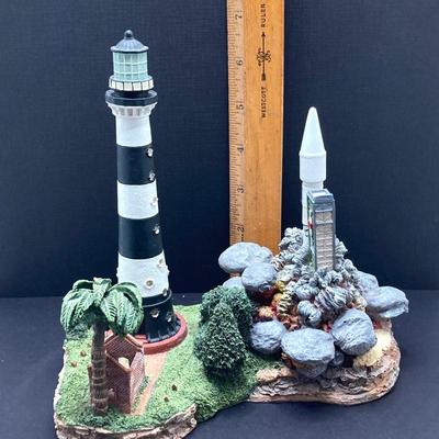 LOT 121K: Harbour Lights Lighthouses - Cape Canaveral Florida #163 and St. Augustine Florida #138