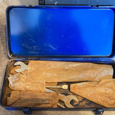 LOT 124G: Craftsman Sawmill Circular Saw in Original Box, Vintage Craftsman Meta Toolbox with Contents, Sledgehammer, Pittsburgh Socket...