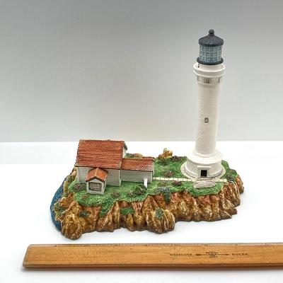 LOT 125K: Collection of Harbour Lights Lighthouses - Point Arena California #156, Burrows Island Washington #108 and Ponce De Leon...