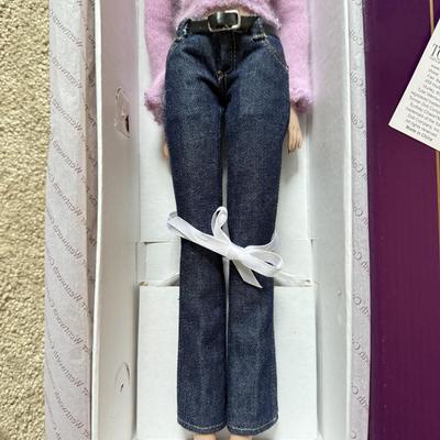 LOT 128L: Tonner Tyler Wentworth Collection 16-inch Articulated Fashion Dolls: LE 750 High Style Sydney (No Outfit) & OOAK Repainted...