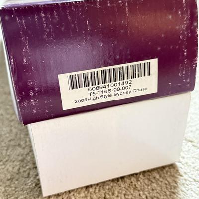 LOT 128L: Tonner Tyler Wentworth Collection 16-inch Articulated Fashion Dolls: LE 750 High Style Sydney (No Outfit) & OOAK Repainted...