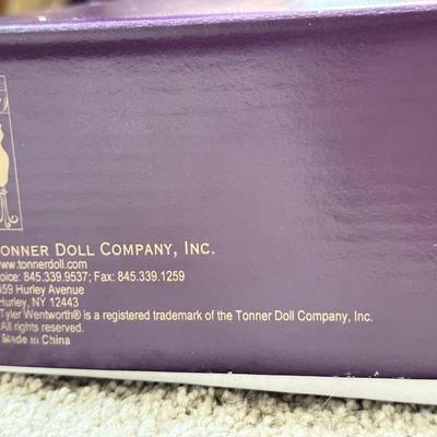 LOT 128L: Tonner Tyler Wentworth Collection 16-inch Articulated Fashion Dolls: LE 750 High Style Sydney (No Outfit) & OOAK Repainted...