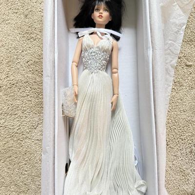 LOT 129L: Tonner Articulated 16" Fashion Dolls: Alice in Wonderland Basic Sweetheart (No Outfit) & OOAK Custom Repainted...