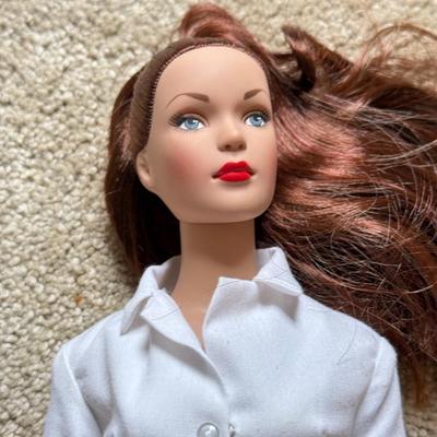 LOT 130L: Tonner Tyler Wentworth Collection 16" Articulated Fashion Doll w/ Fifth Anniversary Album, NIP Coat & More