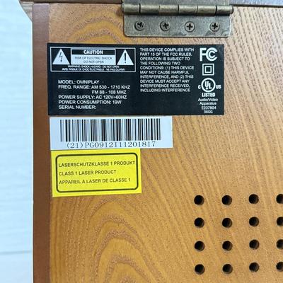 LOT 131L: Ion Omniplay Record Player / Radio