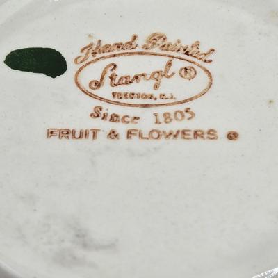 LOT 138K: Mixed Pieces of Stangl Pottery