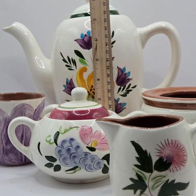 LOT 138K: Mixed Pieces of Stangl Pottery