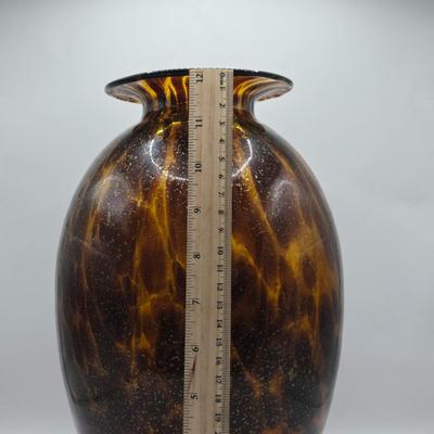 LOT 140K: Glass Vase with Gold Colored Glitter and Accents