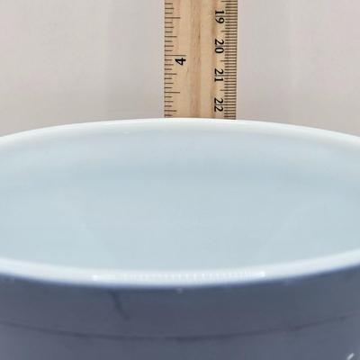 LOT 142K: Set of Shades of Blue Nesting Pyrex Mixing Bowls and Colonial Mist Pyrex Bowls