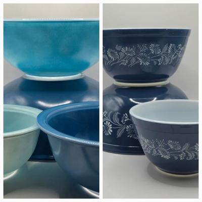 LOT 142K: Set of Shades of Blue Nesting Pyrex Mixing Bowls and Colonial Mist Pyrex Bowls