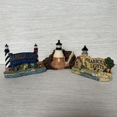 LOT 148K: Harbor Lights Lighthouses: Signed B Younger Castle Hill Rhode Island #116, 2000 Special Event Exclusive Beckoning Beacons HL630...