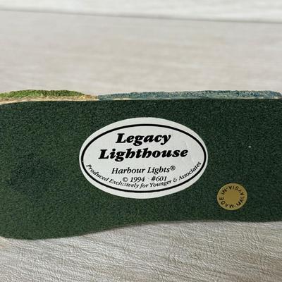 LOT 148K: Harbor Lights Lighthouses: Signed B Younger Castle Hill Rhode Island #116, 2000 Special Event Exclusive Beckoning Beacons HL630...