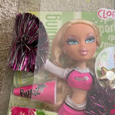 LOT 151L: NRFB 2001 MGA Bratz Play Sportz Cheerleading Cloe