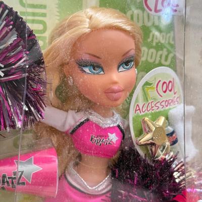 LOT 151L: NRFB 2001 MGA Bratz Play Sportz Cheerleading Cloe