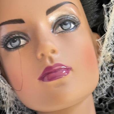 LOT 152L: "As Time Goes By" Tonner Tyler Wentworth Collection 16" Articulated Fashion Doll in Box