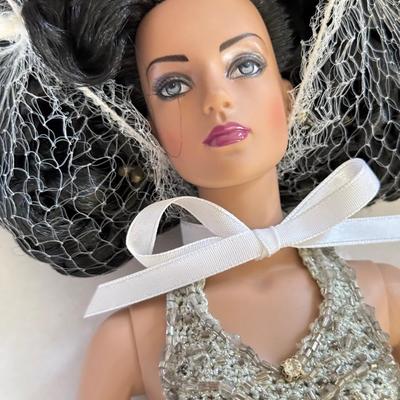 LOT 152L: "As Time Goes By" Tonner Tyler Wentworth Collection 16" Articulated Fashion Doll in Box