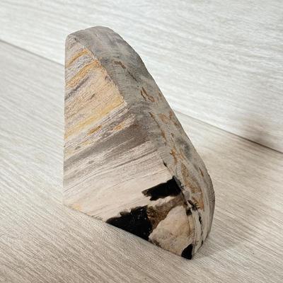 LOT 154L: Green Geode Bookends & Stone Bookends