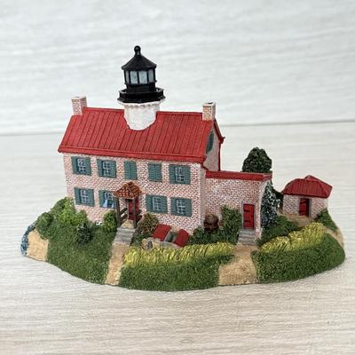LOT 155K: Harbor Lights Lighthouses: Barnegat New Jersey #139, East Point NJ #260 & Society Exclusive Baltimore Maryland #524