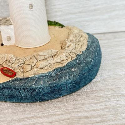 LOT 155K: Harbor Lights Lighthouses: Barnegat New Jersey #139, East Point NJ #260 & Society Exclusive Baltimore Maryland #524