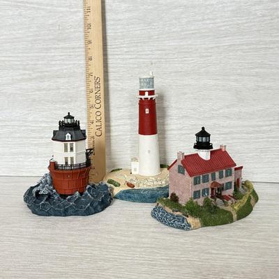 LOT 155K: Harbor Lights Lighthouses: Barnegat New Jersey #139, East Point NJ #260 & Society Exclusive Baltimore Maryland #524