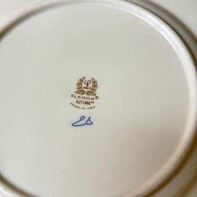 LOT 158K: Lenox Autumn Pattern Dishes: Two Place Settings